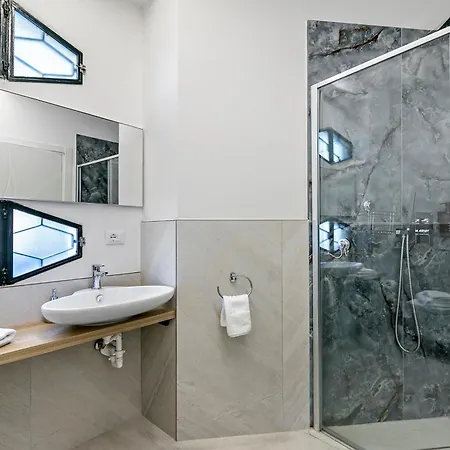 Mercurio Apartment *